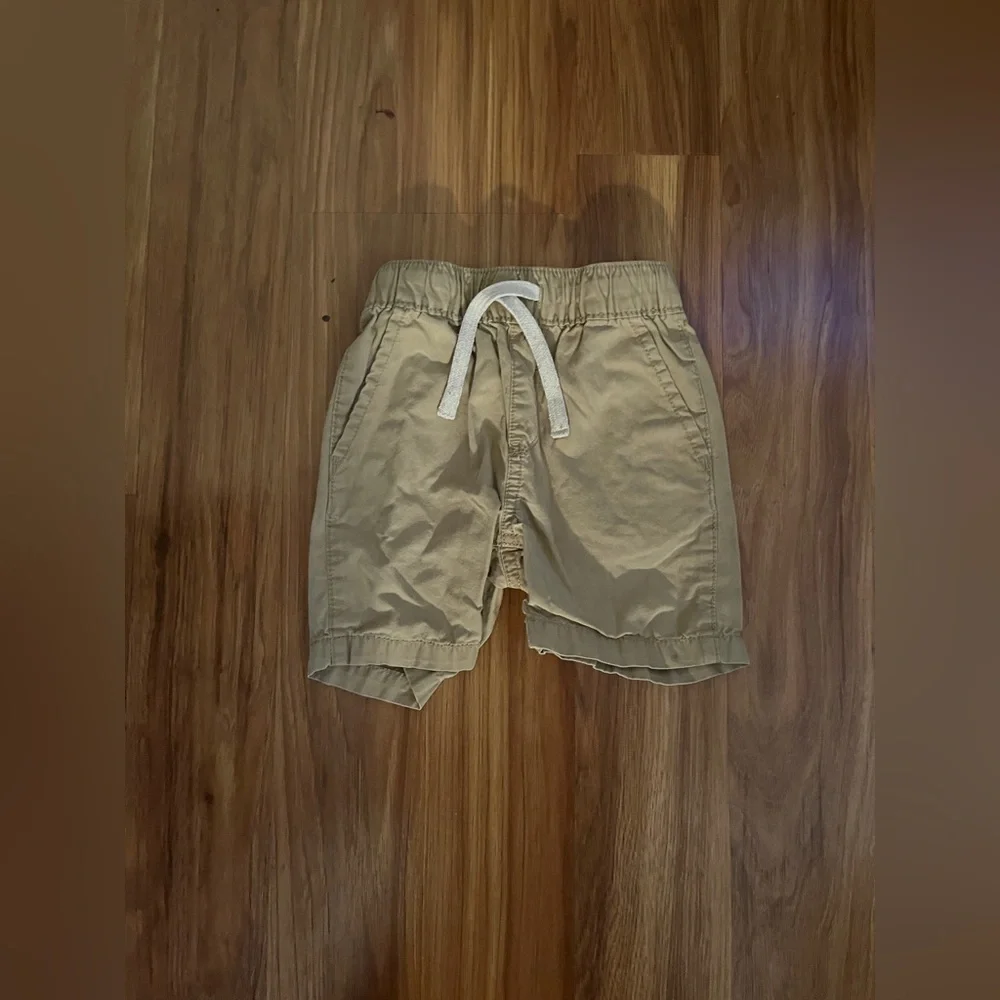 Plaid and Tan Shorts Set